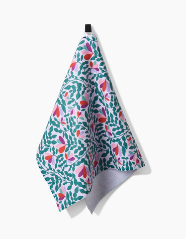 Spring Wavy Leaves Tea Towel - Treehouse Gift & Home - Onalaska Wisconsin