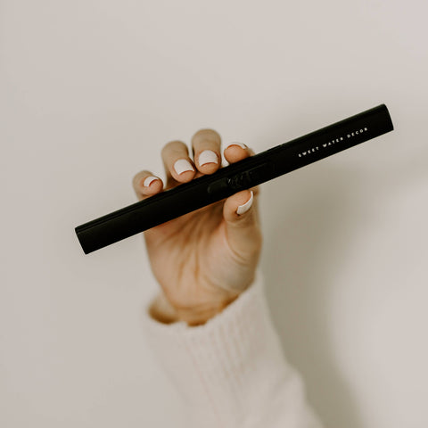 Black Rechargeable Electric Lighter - Home Decor & Gifts Sweet Water Decor