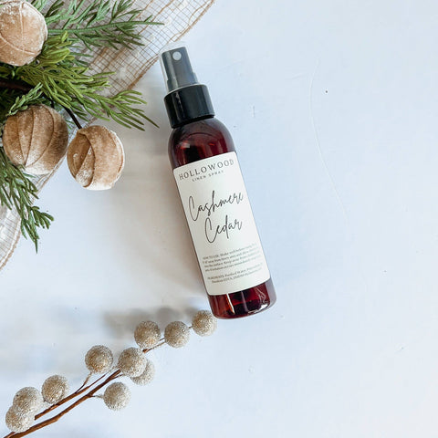 CASHMERE CEDAR | 4 OZ | HOLIDAY | LINEN SPRAY Hollowood Home and Candle