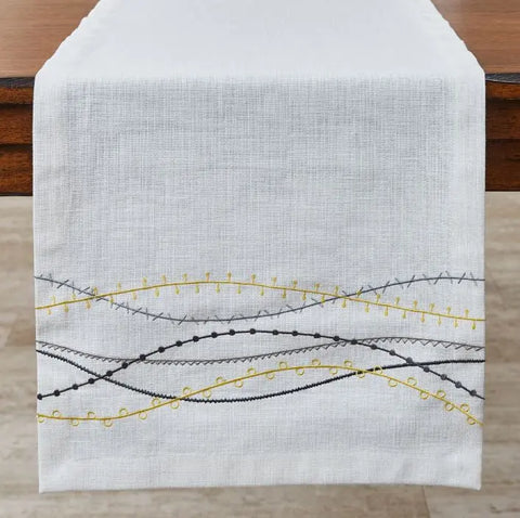 ALINA TABLE RUNNER Park Designs