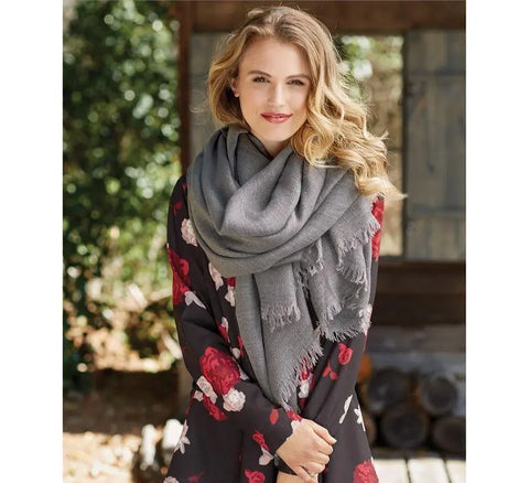 LUNA SQUARE SCARF GRAY Mud Pie